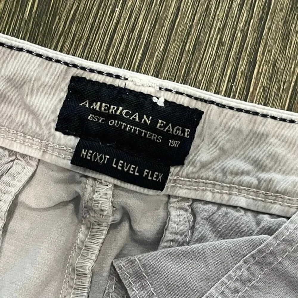 American Eagle Mens Chino Shorts Mid Rise Next Level Flex Light Tan Size 28